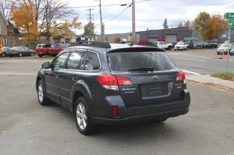 Subaru Outback 2.5i Limited 2013
