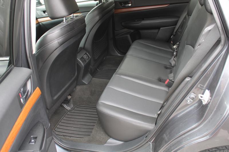 Subaru Outback 2.5i Limited 2013