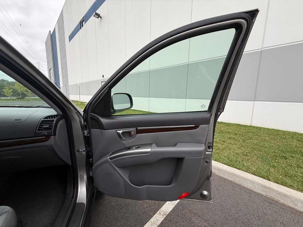 Hyundai Santa Fe SE 3.5 FWD 2011 Hyundai Santa Fe SE 3.5 FWD 2011