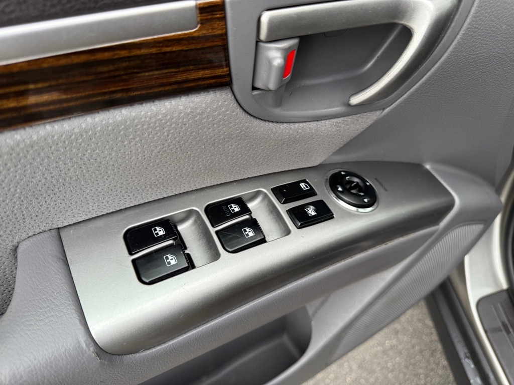 Hyundai Santa Fe SE 3.5 FWD 2011 Hyundai Santa Fe SE 3.5 FWD 2011