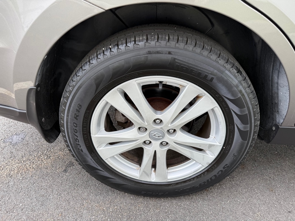 Hyundai Santa Fe SE 3.5 FWD 2011 Hyundai Santa Fe SE 3.5 FWD 2011