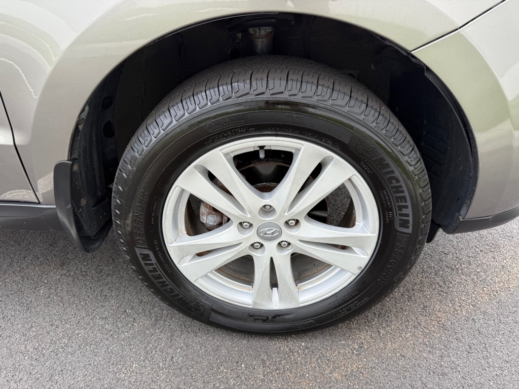 Hyundai Santa Fe SE 3.5 FWD 2011 Hyundai Santa Fe SE 3.5 FWD 2011