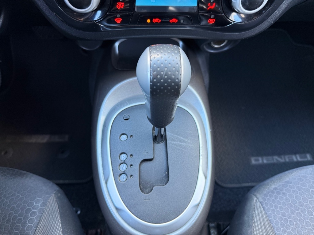 Nissan Juke SV AWD 2013 Nissan Juke SV AWD 2013