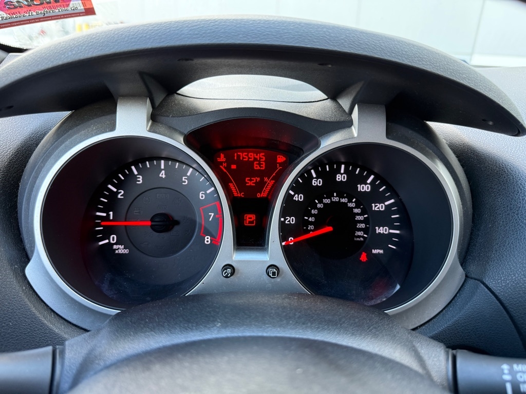 Nissan Juke SV AWD 2013 Nissan Juke SV AWD 2013