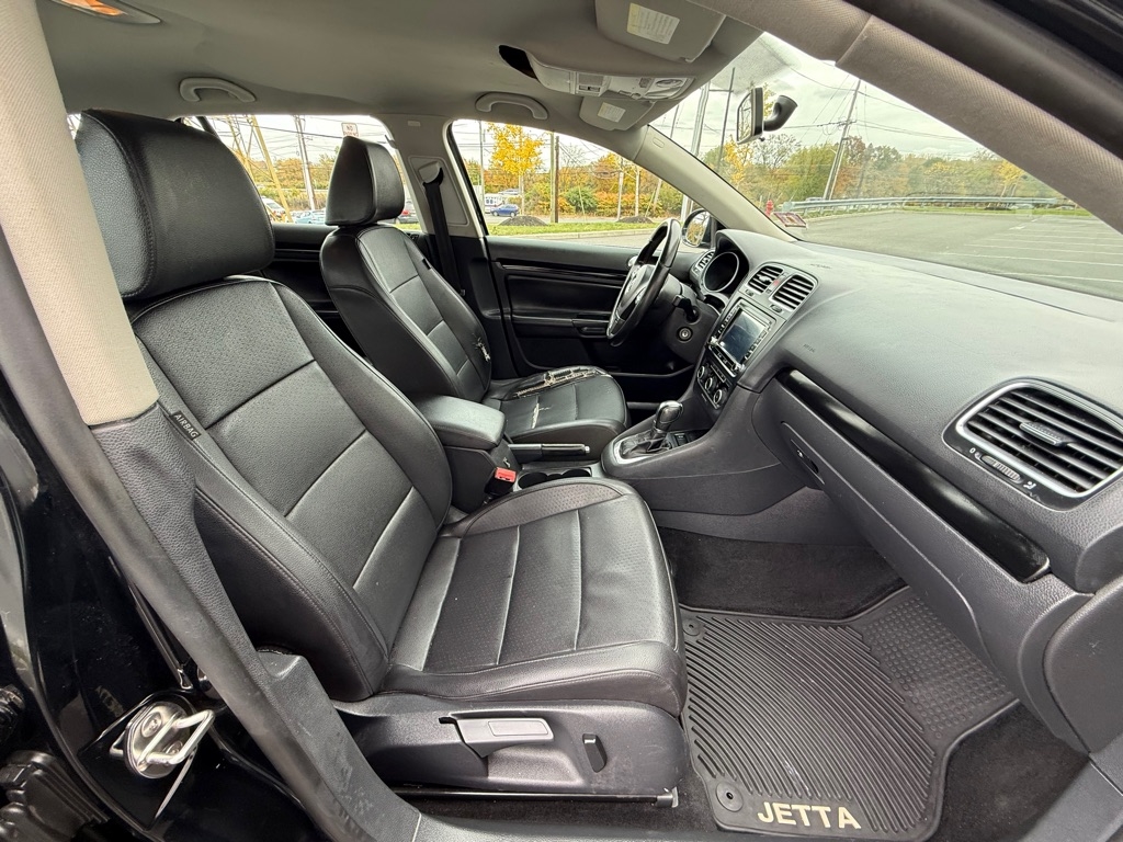 Volkswagen Jetta SportWagen 2.5L SE PZEV 2012 Volkswagen Jetta SportWagen 2.5L SE PZEV 2012