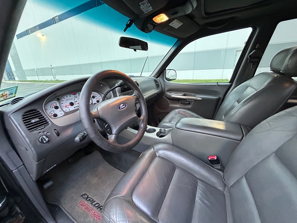 Ford Explorer Sport Trac  2002 Ford Explorer Sport Trac  2002