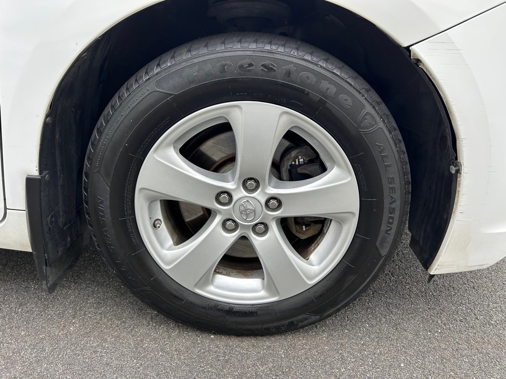 Toyota Sienna LE FWD 8-Passenger V6 2015 Toyota Sienna LE FWD 8-Passenger V6 2015