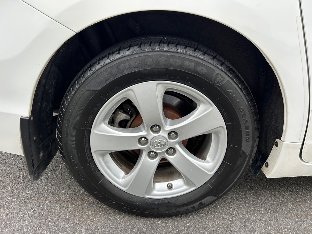 Toyota Sienna LE FWD 8-Passenger V6 2015 Toyota Sienna LE FWD 8-Passenger V6 2015