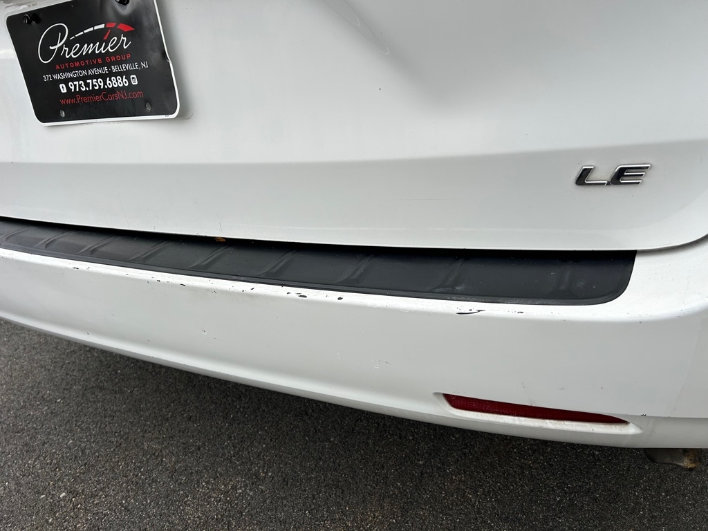 Toyota Sienna LE FWD 8-Passenger V6 2015 Toyota Sienna LE FWD 8-Passenger V6 2015