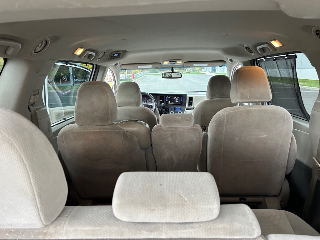 Toyota Sienna LE FWD 8-Passenger V6 2015 Toyota Sienna LE FWD 8-Passenger V6 2015