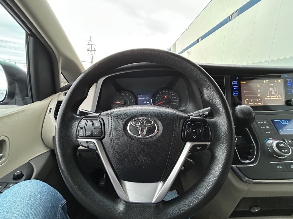 Toyota Sienna LE FWD 8-Passenger V6 2015 Toyota Sienna LE FWD 8-Passenger V6 2015