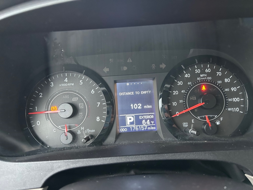 Toyota Sienna LE FWD 8-Passenger V6 2015 Toyota Sienna LE FWD 8-Passenger V6 2015