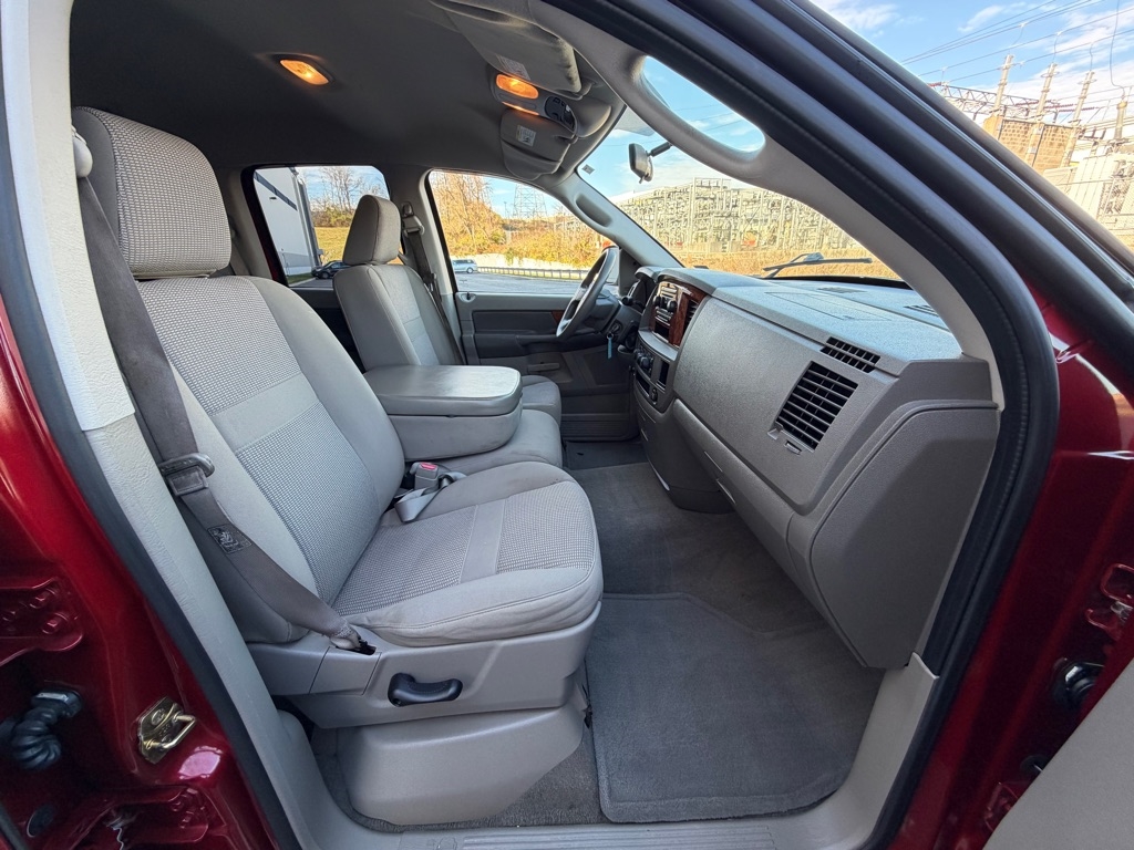 Dodge Ram 1500 SLT Quad Cab 2WD 2006