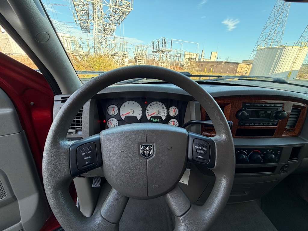 Dodge Ram 1500 SLT Quad Cab 2WD 2006