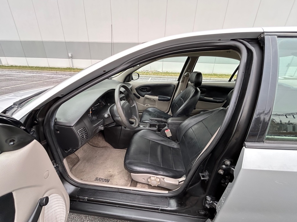 Saturn SL  2002