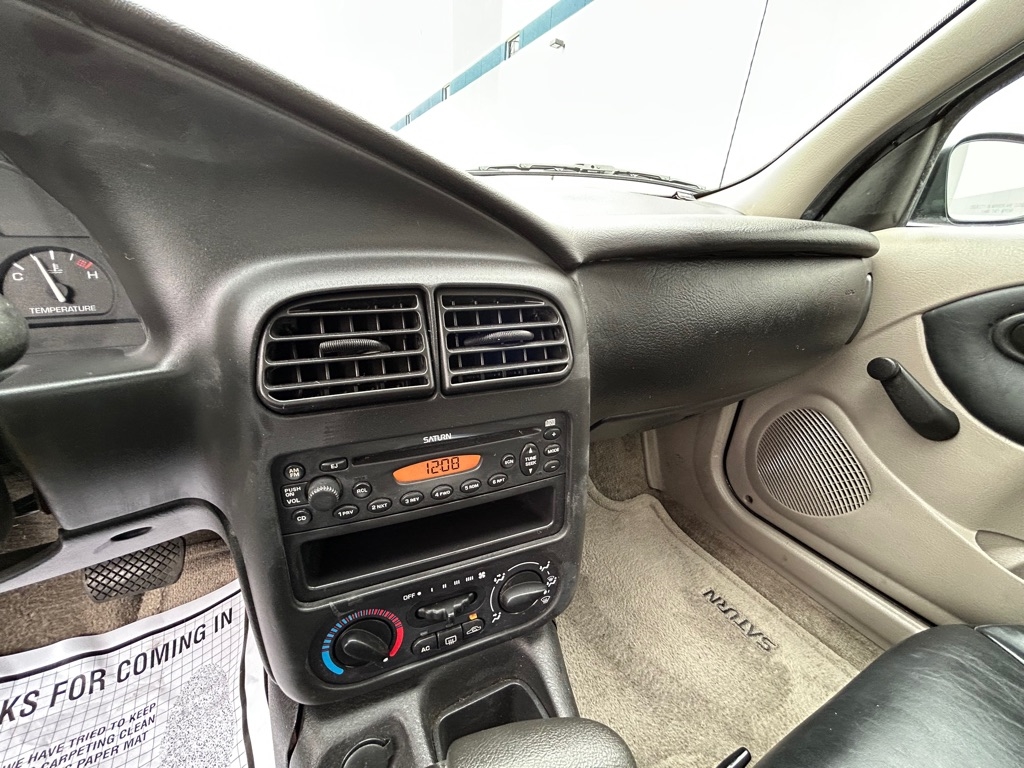 Saturn SL  2002
