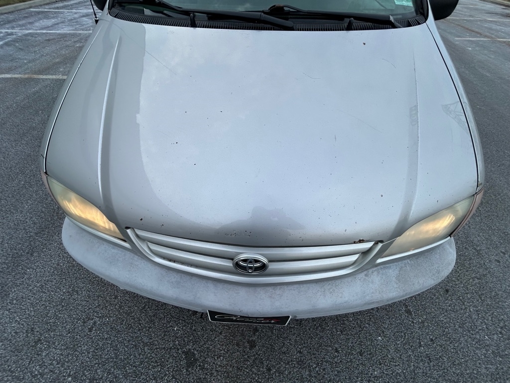 Toyota Sienna LE 2002