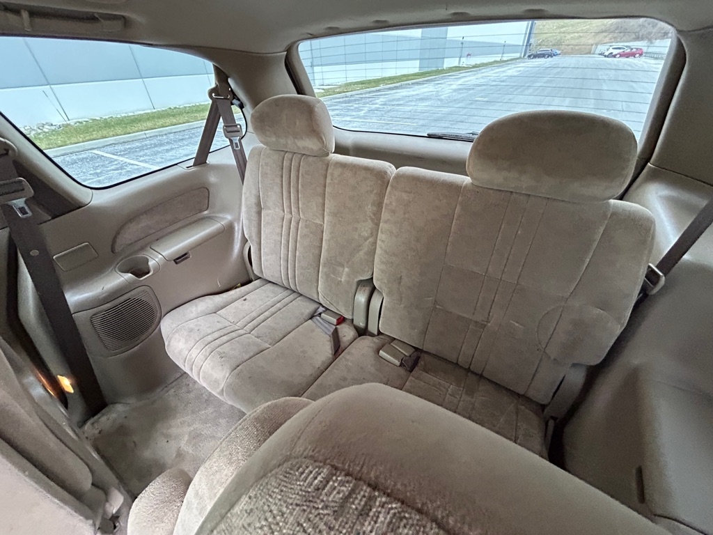 Toyota Sienna LE 2002