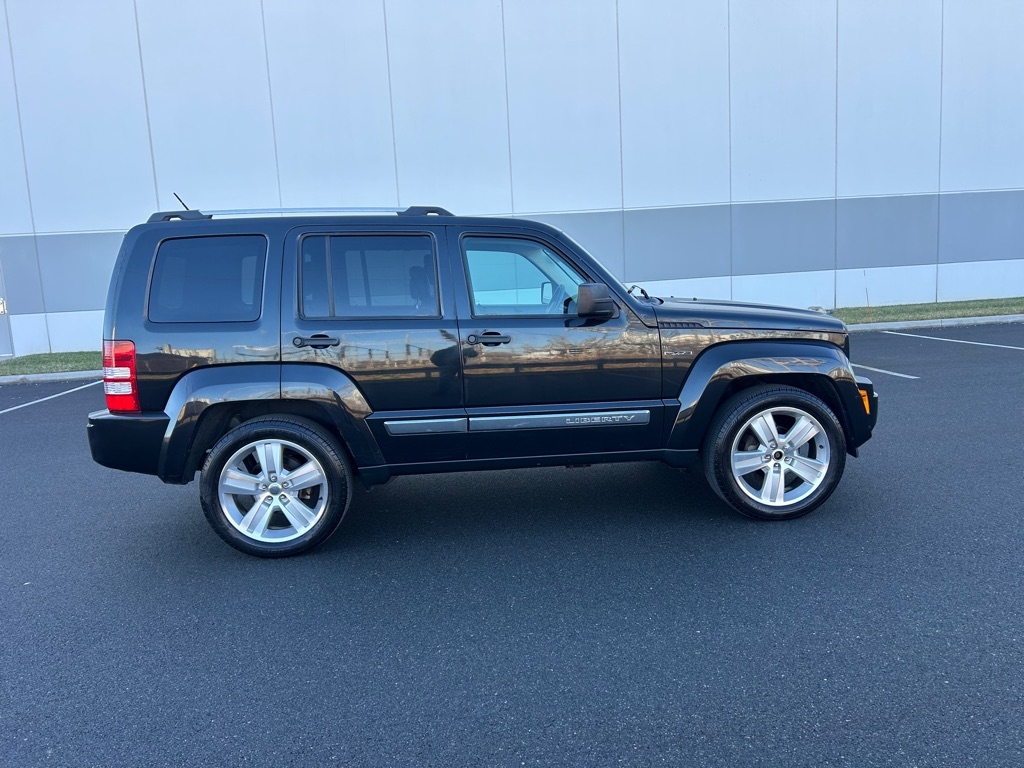 Jeep Liberty  2012
