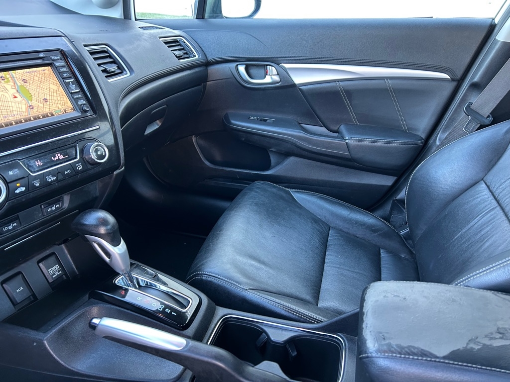 Honda Civic EX-L Sedan AT with Navigation 2013