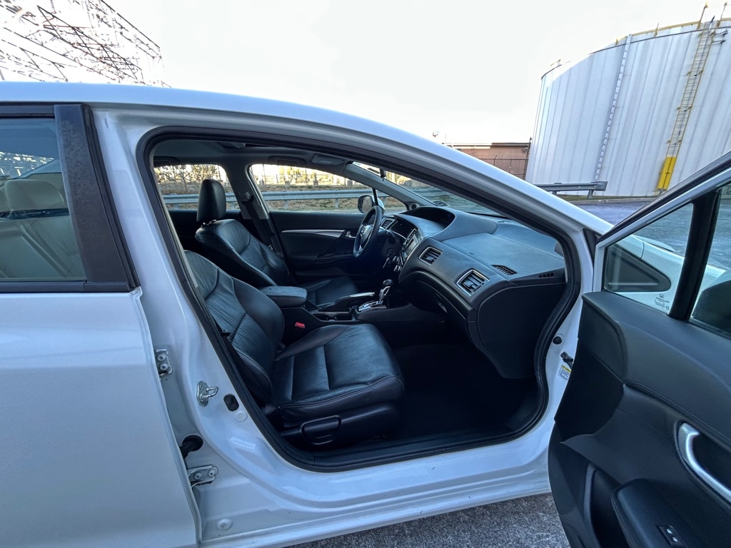 Honda Civic EX-L Sedan AT with Navigation 2013