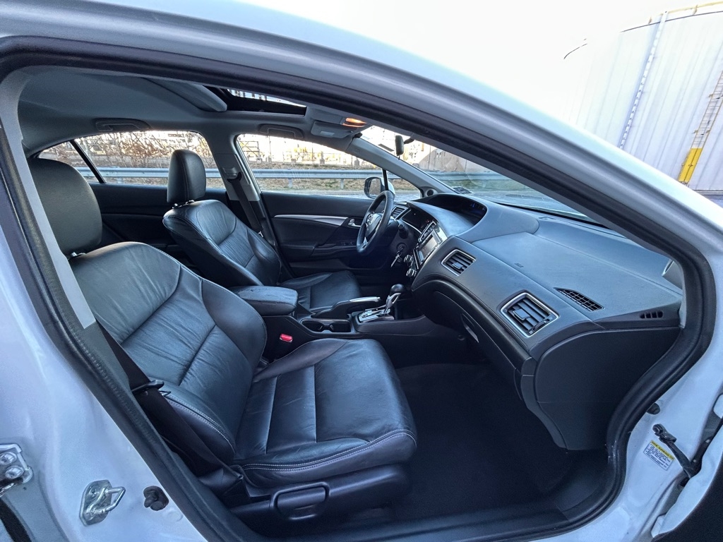 Honda Civic EX-L Sedan AT with Navigation 2013