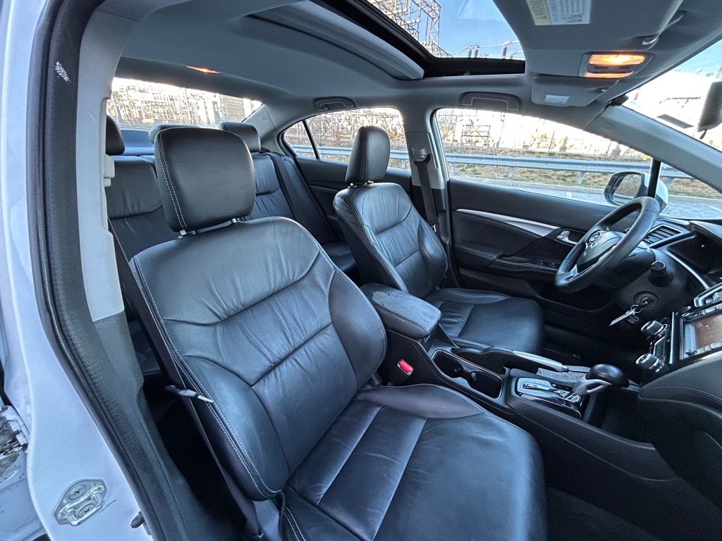 Honda Civic EX-L Sedan AT with Navigation 2013