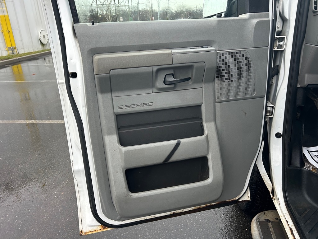 Ford Econoline  2012