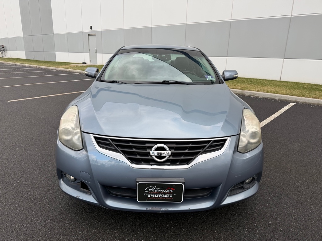 Nissan Altima 2.5 S CVT Coupe 2011
