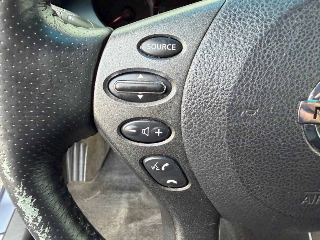 Nissan Altima 2.5 S CVT Coupe 2011