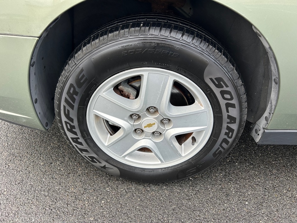 Chevrolet Malibu  2005