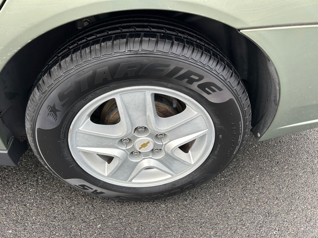 Chevrolet Malibu  2005