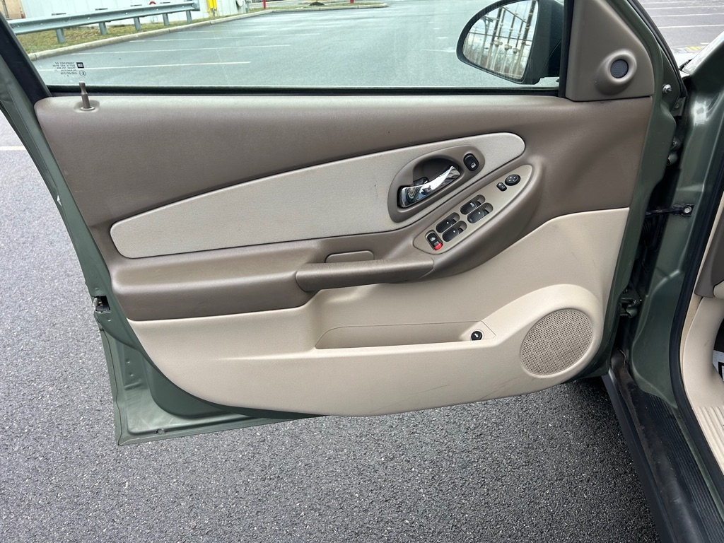 Chevrolet Malibu  2005