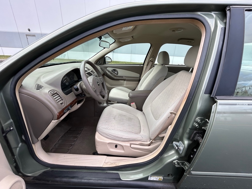 Chevrolet Malibu  2005