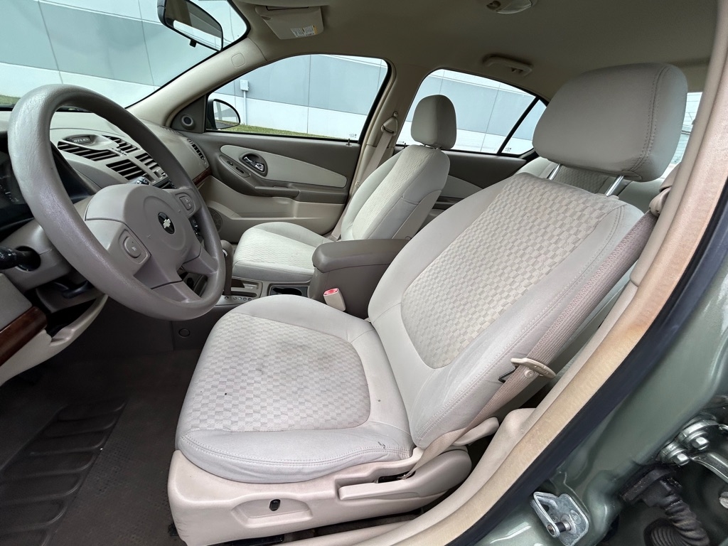 Chevrolet Malibu  2005