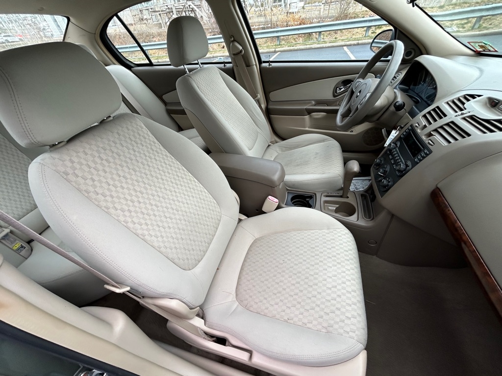 Chevrolet Malibu  2005