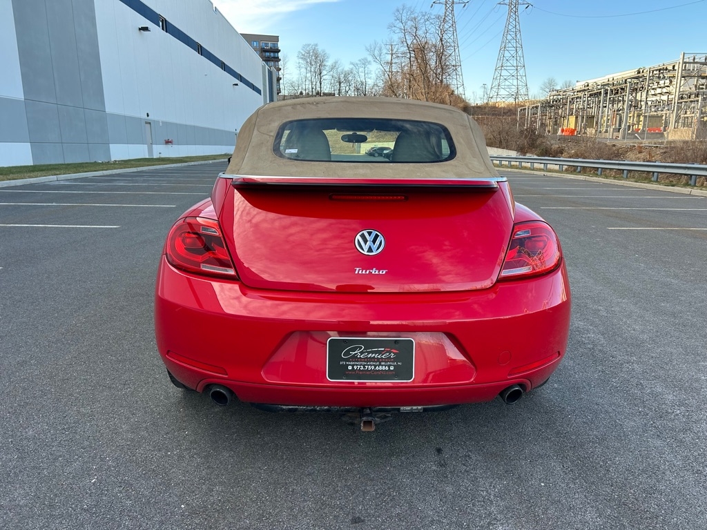 Volkswagen Beetle 2.0T Turbo Convertible 2013