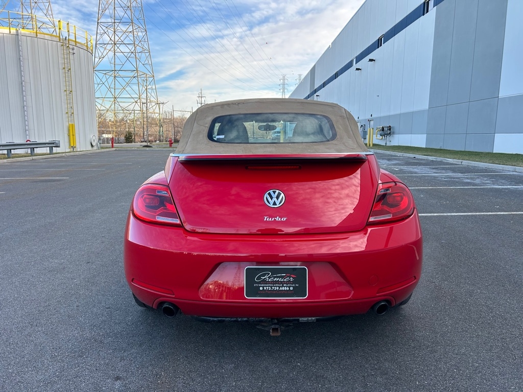 Volkswagen Beetle 2.0T Turbo Convertible 2013