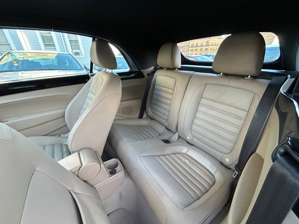 Volkswagen Beetle 2.0T Turbo Convertible 2013