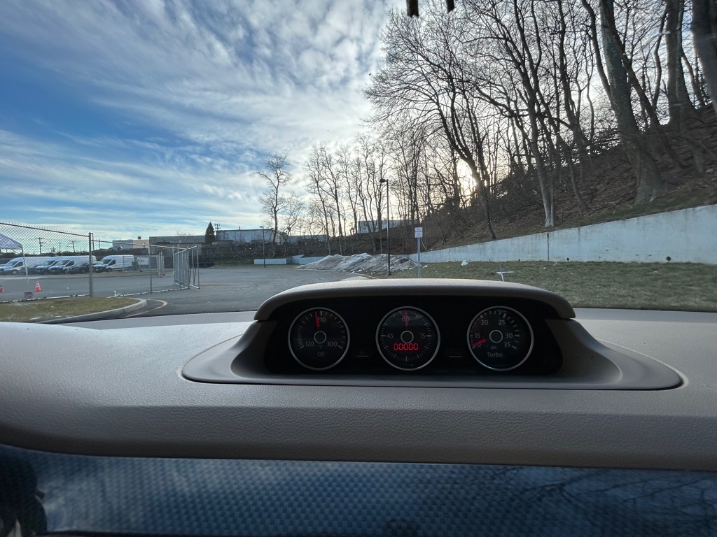 Volkswagen Beetle 2.0T Turbo Convertible 2013