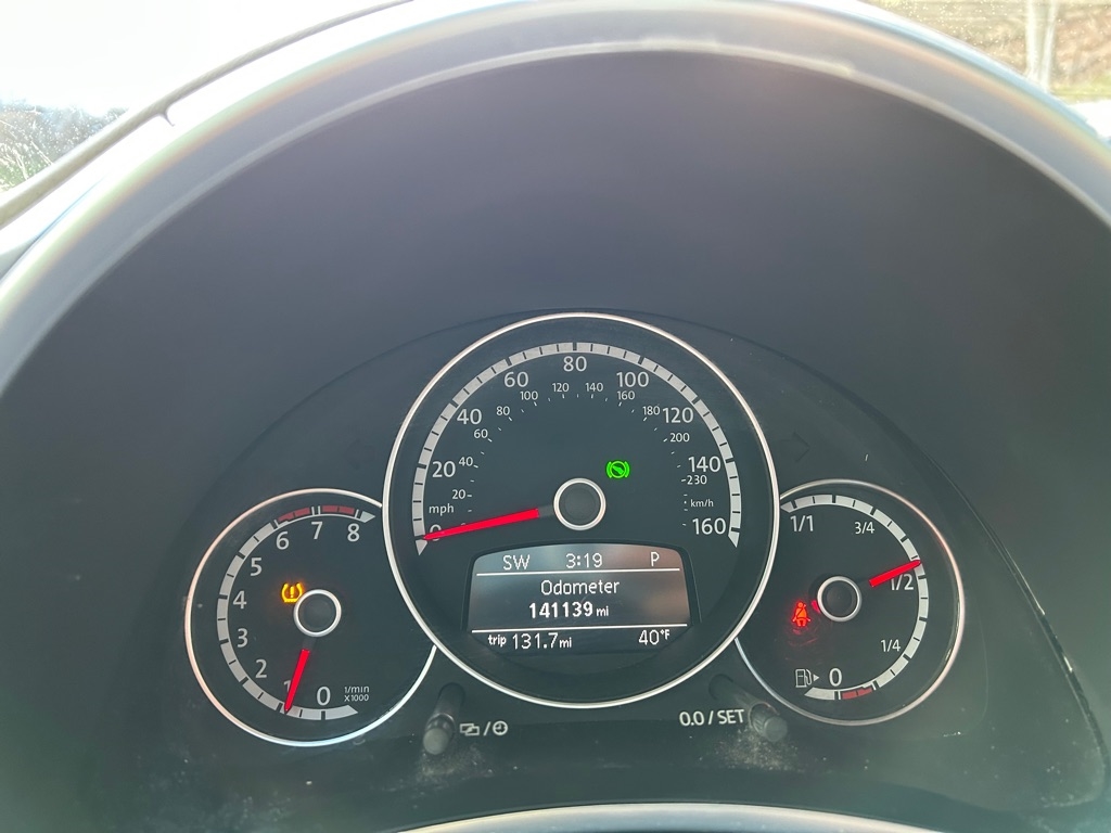 Volkswagen Beetle 2.0T Turbo Convertible 2013