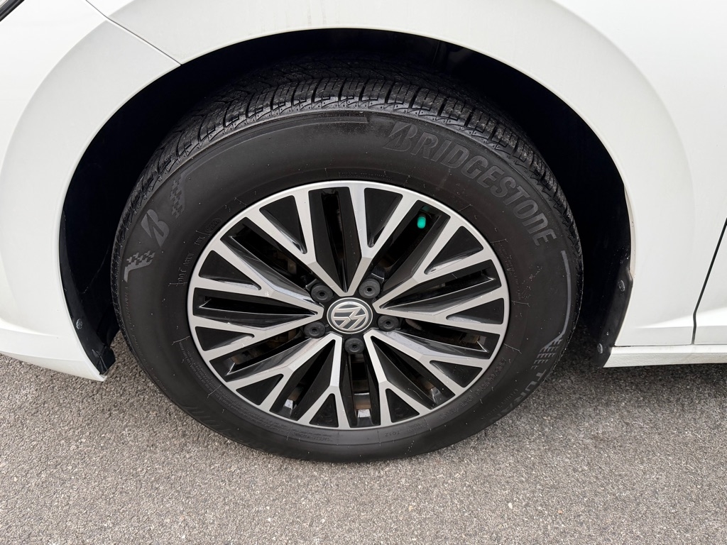 Volkswagen Jetta  2019