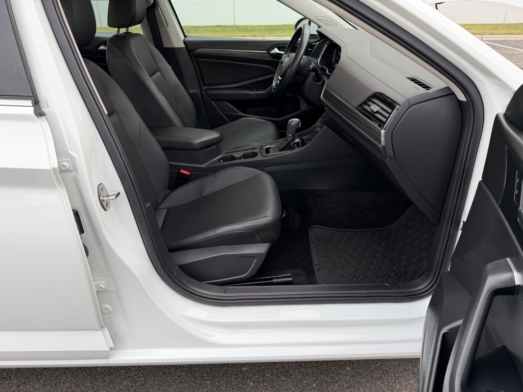 Volkswagen Jetta  2019