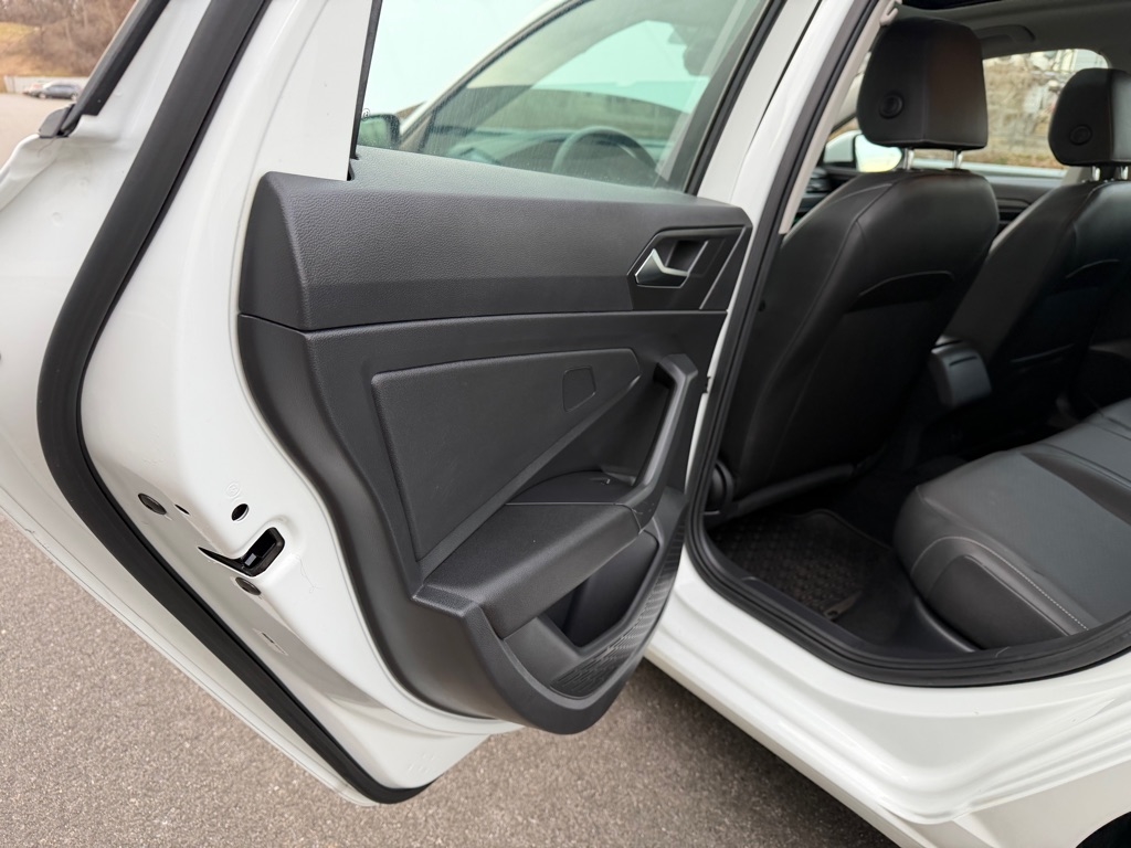 Volkswagen Jetta  2019