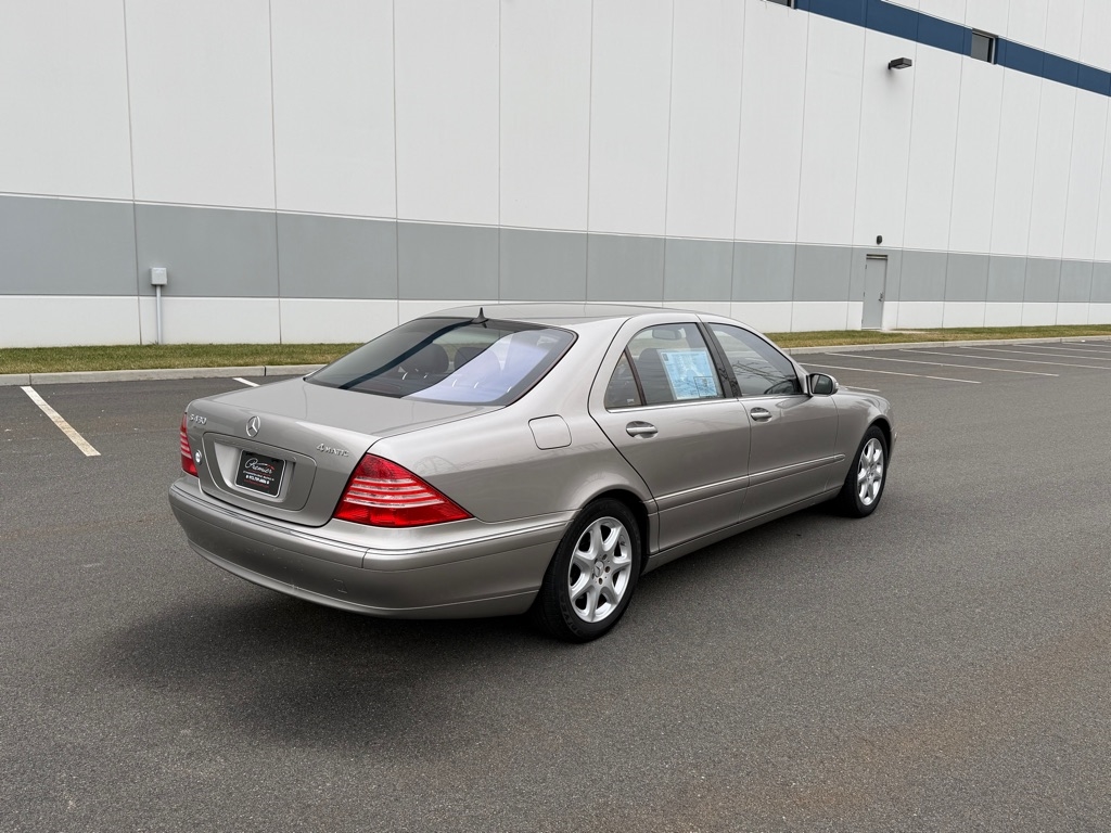 Mercedes-Benz S-Class  2005