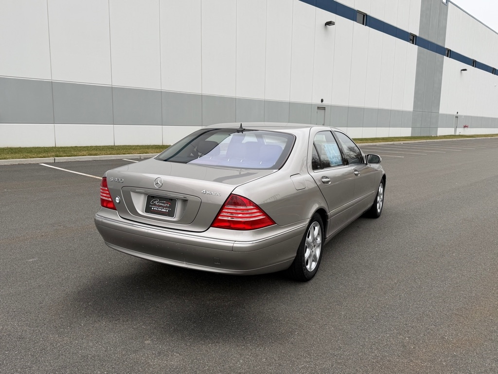 Mercedes-Benz S-Class  2005