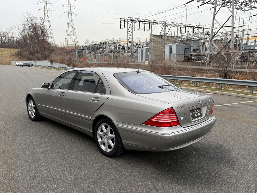 Mercedes-Benz S-Class  2005