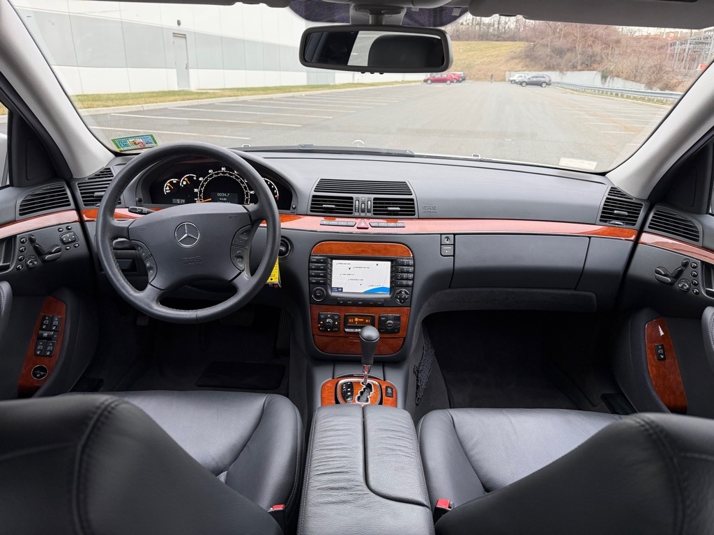 Mercedes-Benz S-Class  2005