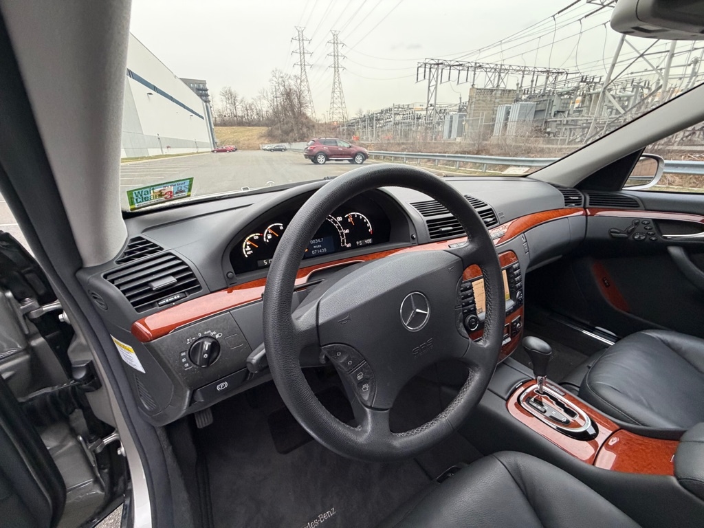 Mercedes-Benz S-Class  2005
