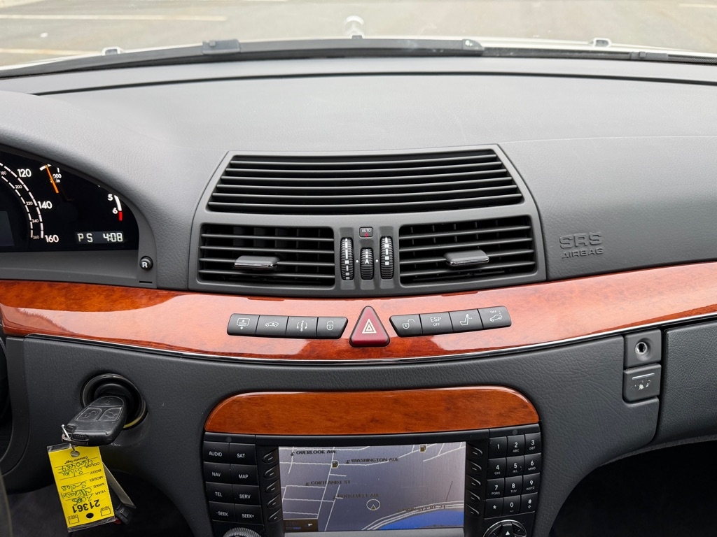 Mercedes-Benz S-Class  2005